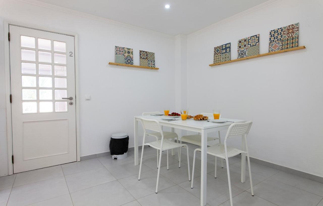 N - Astonishing Bay View Guesthouse * Lagos