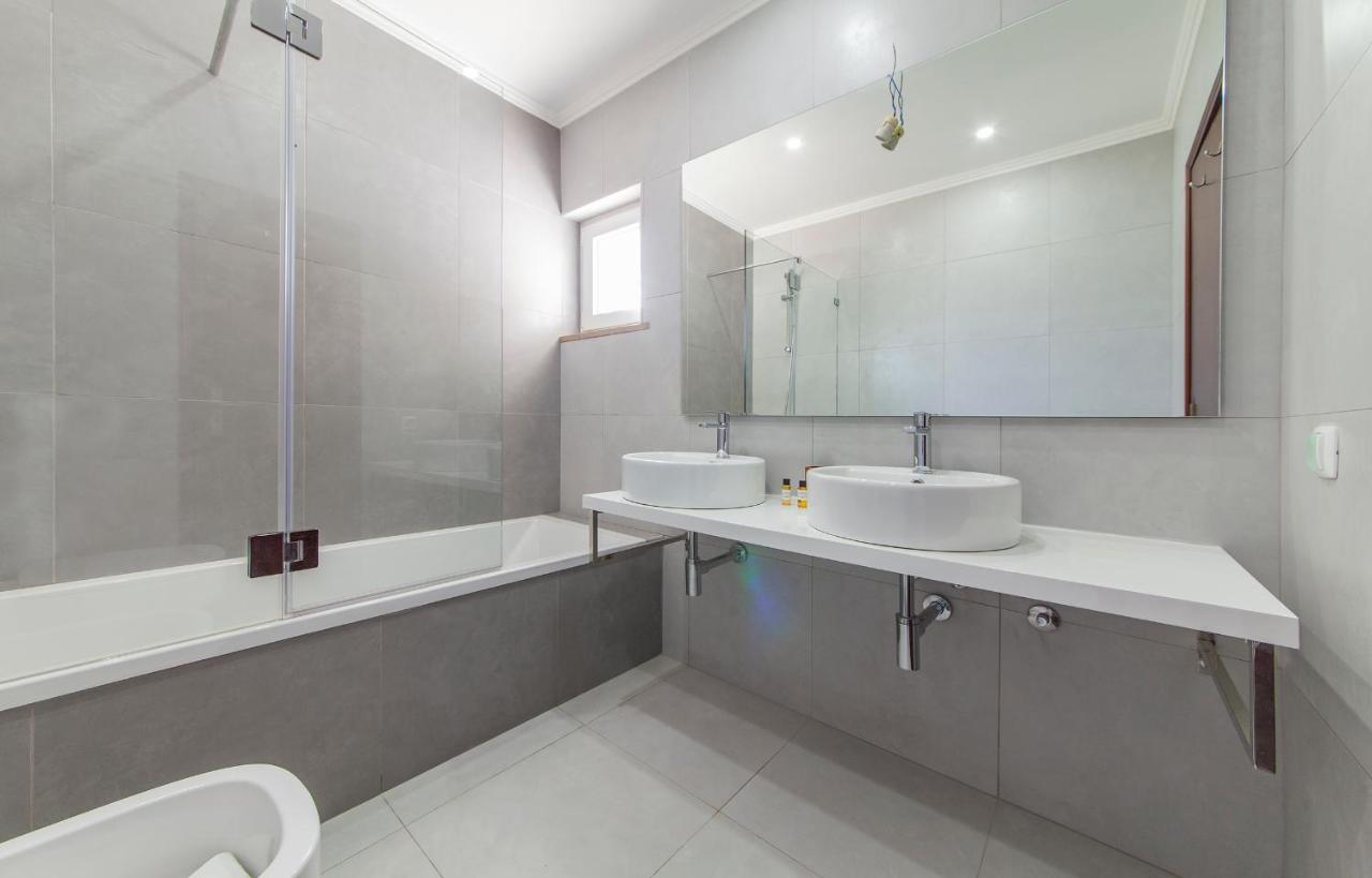 N - Astonishing Bay View Guesthouse Guest house Lagos